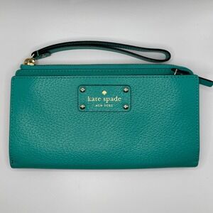 Kate Spade New York Turquoise Pebbled Leather Wristlet Wallet Coin Purse